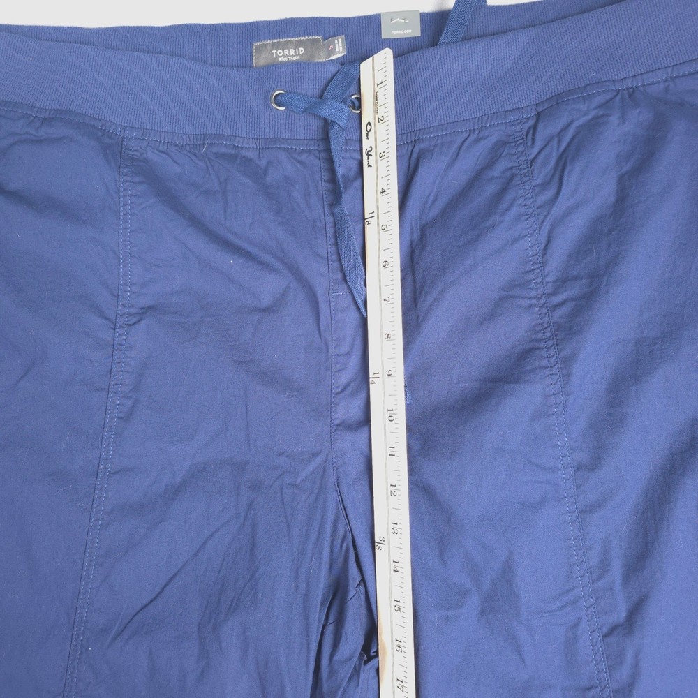 Torrid Plus Size 5X Blue Drawstring Pull On Stretch Crop Pants Mid Rise
