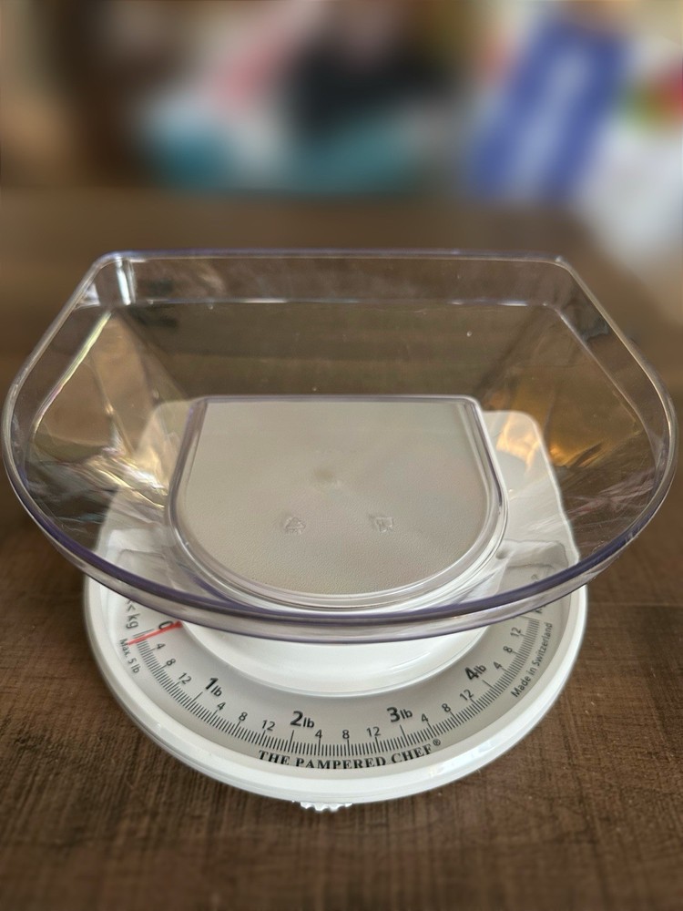 The Pampered Chef Kitchen Scale #2255