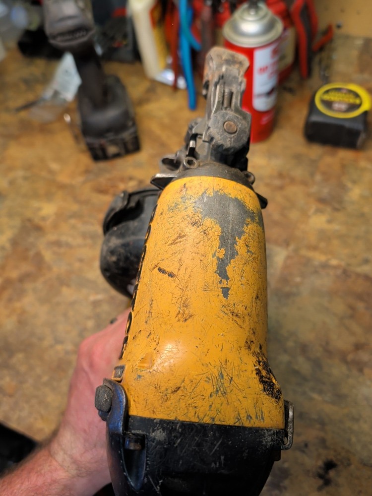 BOSTITCH RN46-1 Coil Roofing Nailer Tested