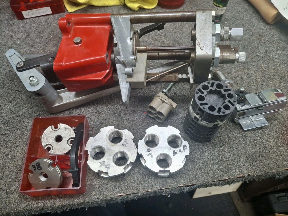 Lee Pro 1000 Reloading Press (Read Description)