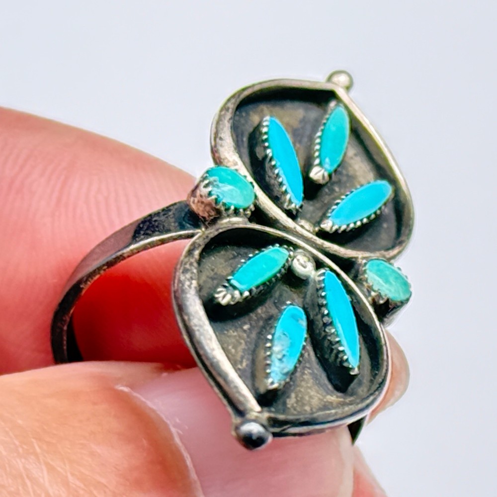 Vintage Zuni Native Needlepoint Turquoise Silver Ring Size 6.75