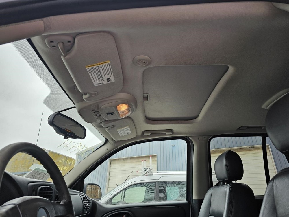 TRAILBLAZ 2009 Headrest 2413651
