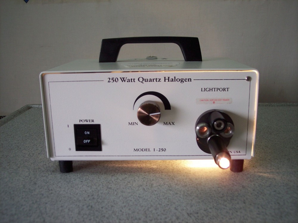 Medical Professional I-250 Quartz Halogen Light Source