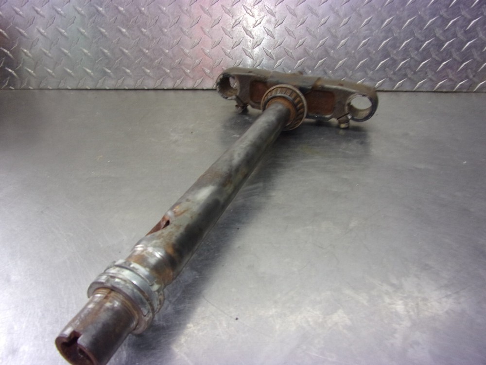 932 B PIAGGIO BV 200 2003 OEM T-SHAPED FORK LOWER