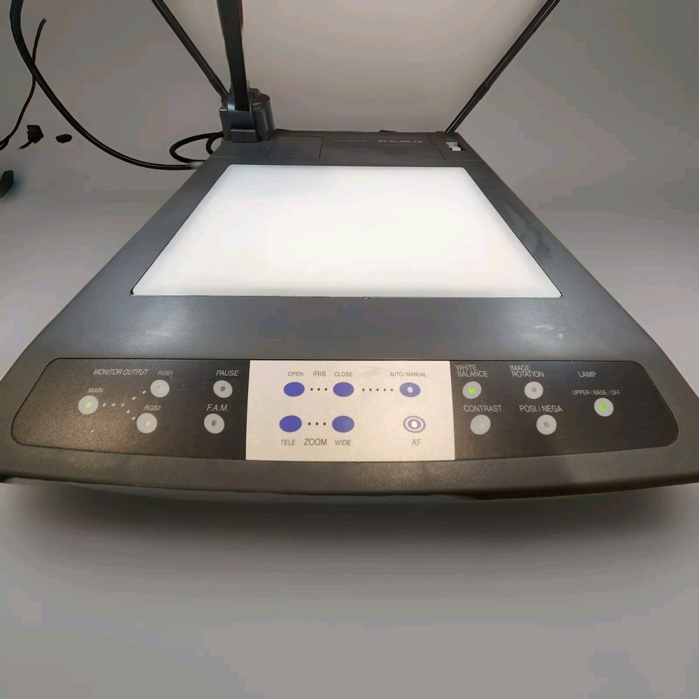 Elmo Visual Presenter Document Camera Projector HV-5100XG