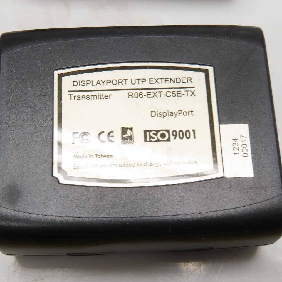 DisplayPort R06-EXT-C5E UTP Extender Transmitter and Receiver Kit