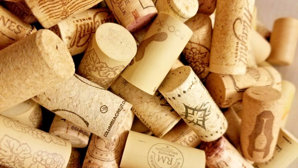 365 Natural & Synthetic WINE CORKS Many different Brands & Sizes
