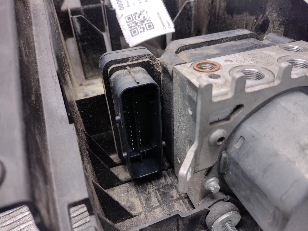 2011 BMW S1000RR ABS Pump