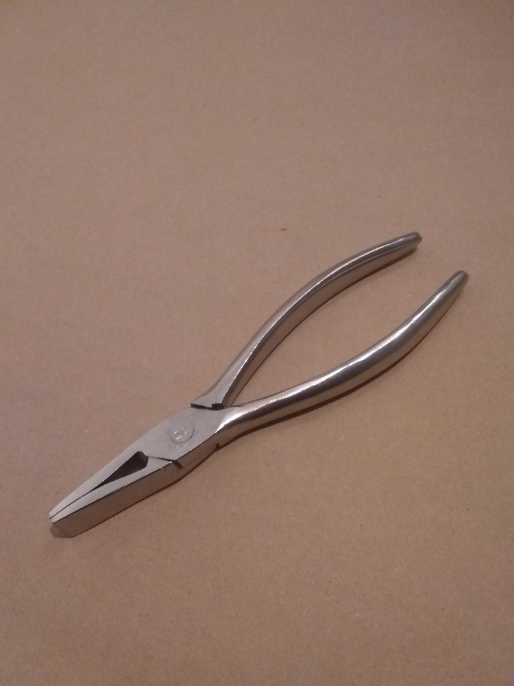 C.S. OSBORNE # 10 Cantle Plier