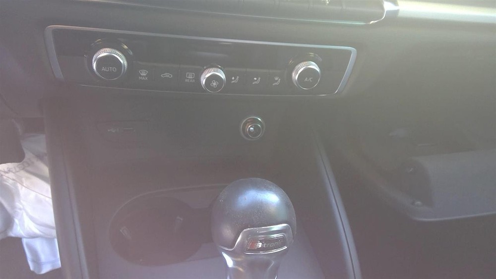 Used Headrest fits: 2017 Audi A3 Grade A