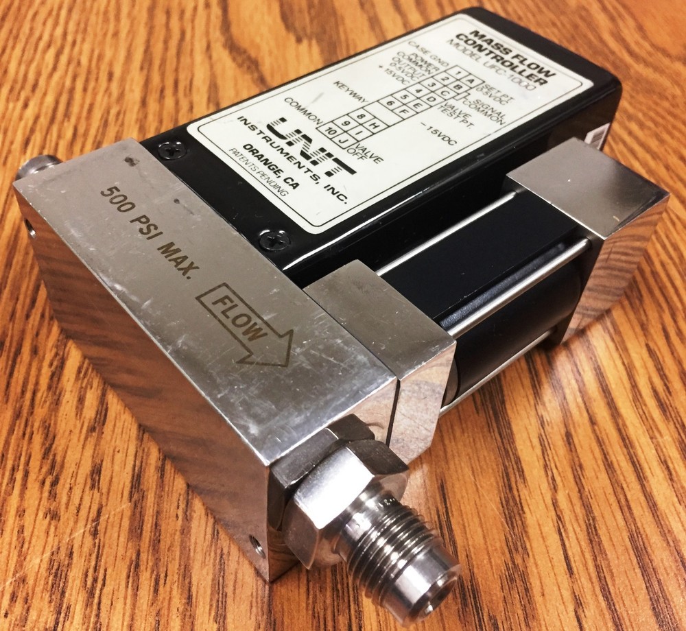 UNIT UFC-1000, 100 SCCM, CHF3, Mass Flow Controller Used