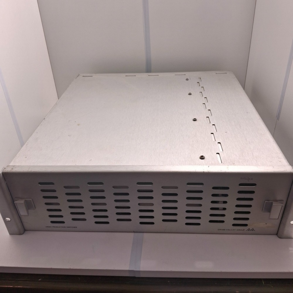 Grass Valley 110 Mainframe Unit Tested Power + Handshake Analog Video Switcher