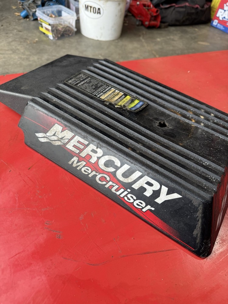 Mercruiser 5.7 EFI engine cover
