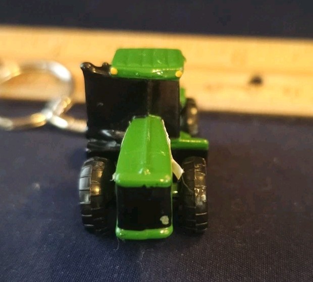 John Deere Tractor Key Chain 9020 Large Wheels Mega Machine
