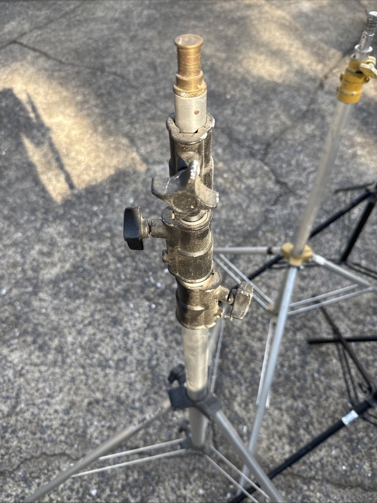 5 Folding Photography Light Stands