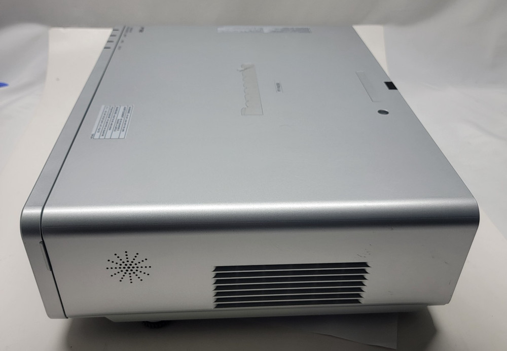 Working Panasonic PT-FW300 WXGA LCD Projector