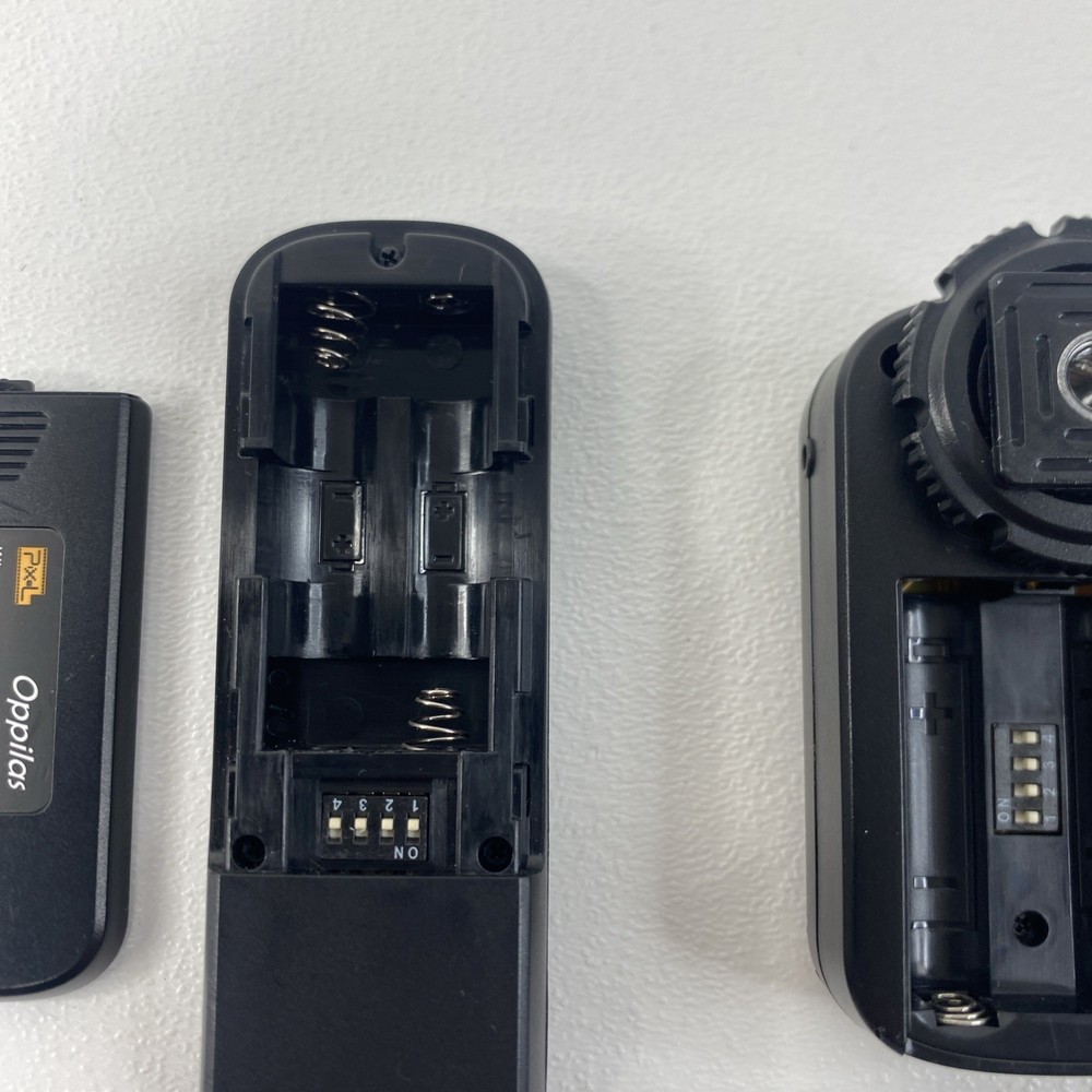 Pixel Oppilas 2.4g Digital Wireless Remote Shutter Switch N3 for Canon EOS...