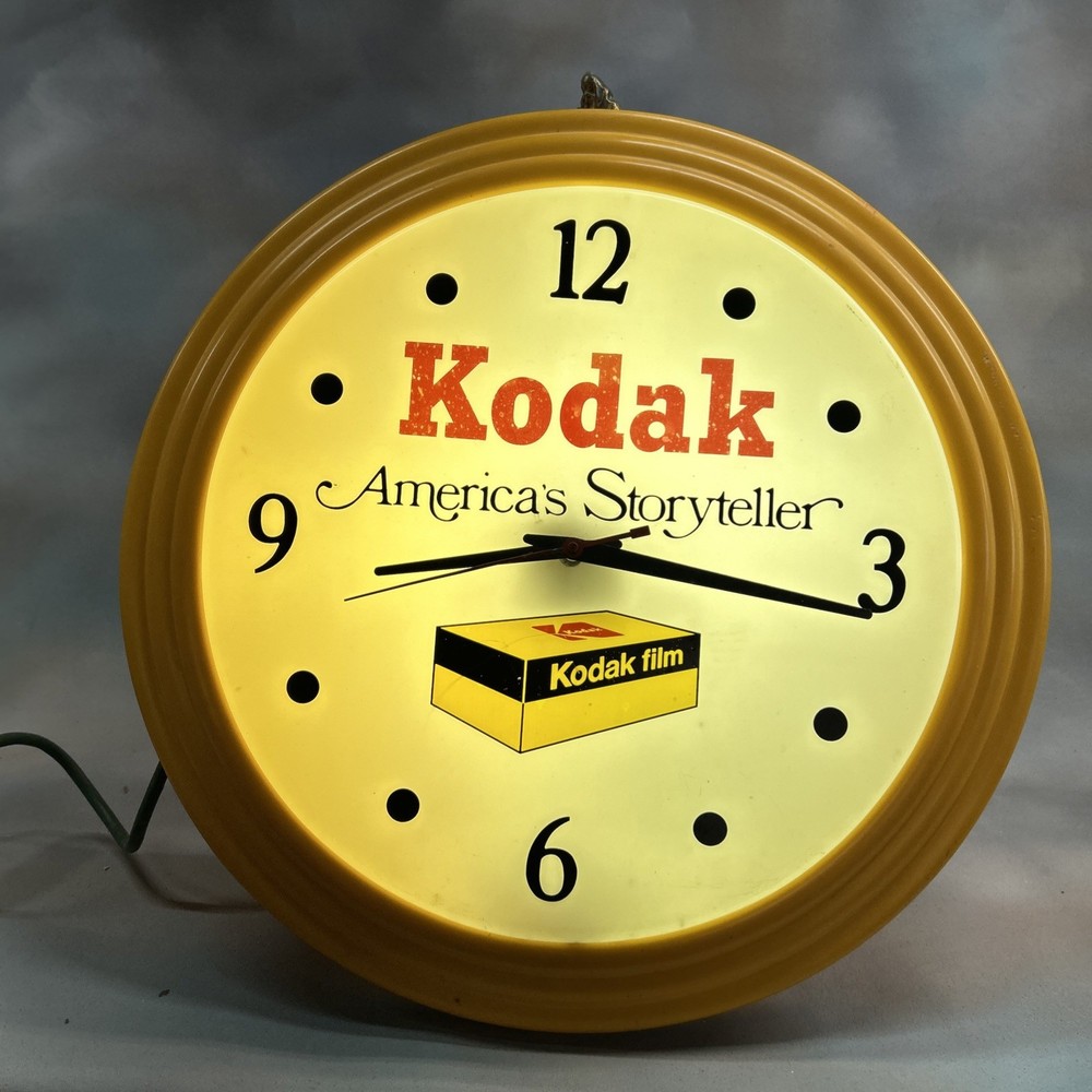 Vintage Kodak Cascade Lighted Plastic Advertising Clock in original Box. It Work