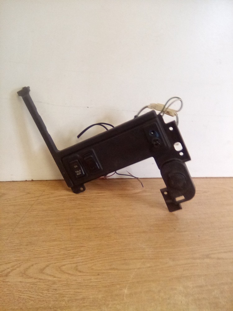 2009 International Prostar Dash Switch Panel XQ146268