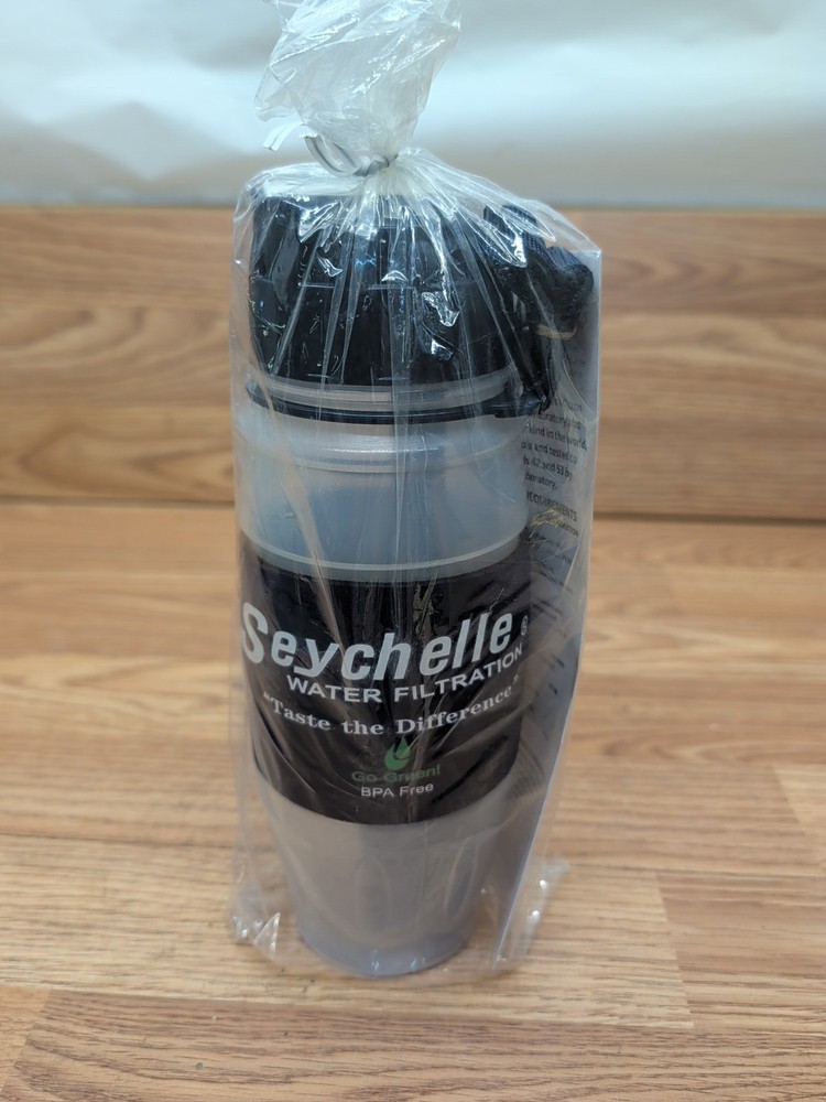 Seychelle 28oz pH20 Filtration Flip Top Pure Water Filter Squeeze Bottle - New
