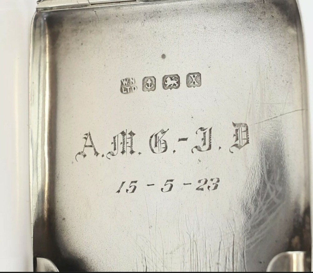 William Neale & Sons Ltd Birmingham. Hallmarked antique match case