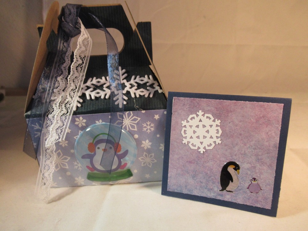 PENQUIN  GIFT BOX WITH CARD