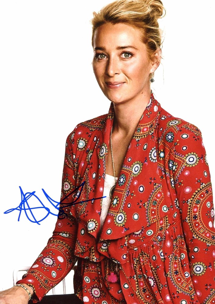 Asher Keddie ACTRESS autograph, IP signed photo