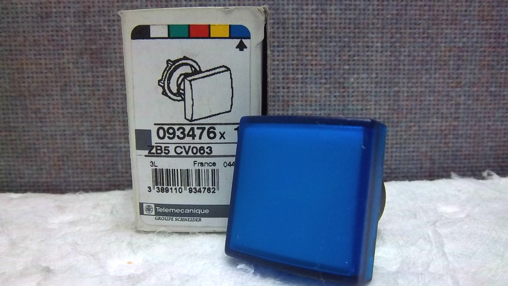 TELEMECANIQUE BLUE SQUARE PILOT LIGHT ZB5CV063 NEW ZB5 CV063