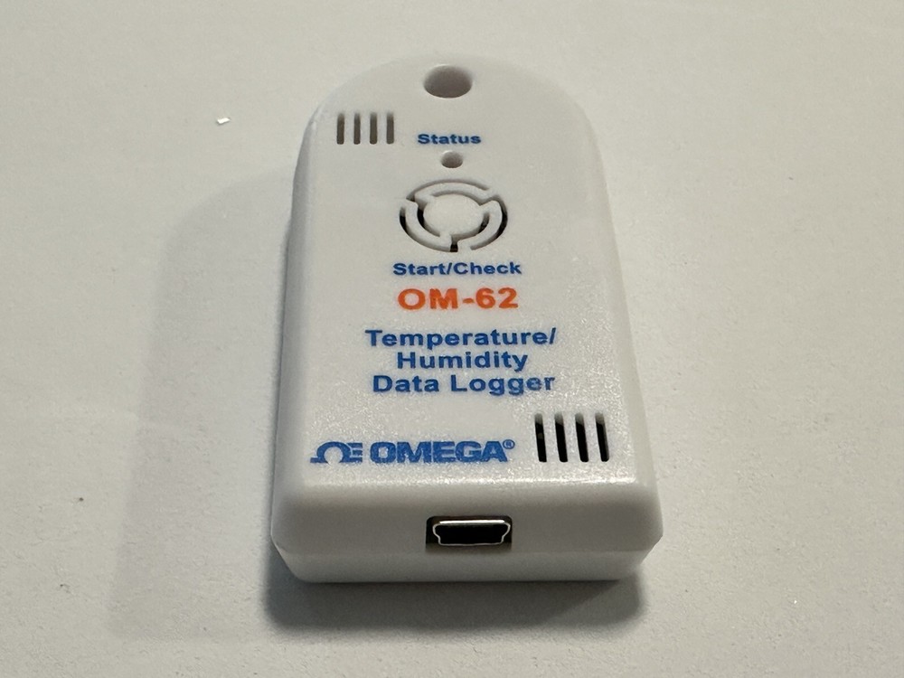 OMEGA ENGINEERING OM-62 Temperature/Humidity Data Logger (BRAND NEW)