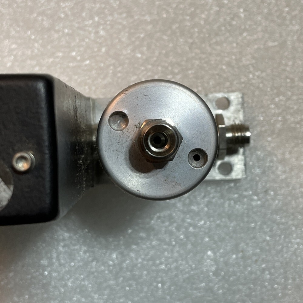 MKS Mass Flo Controller 2179A13CS1BV --S Range 1000 SCCM H2