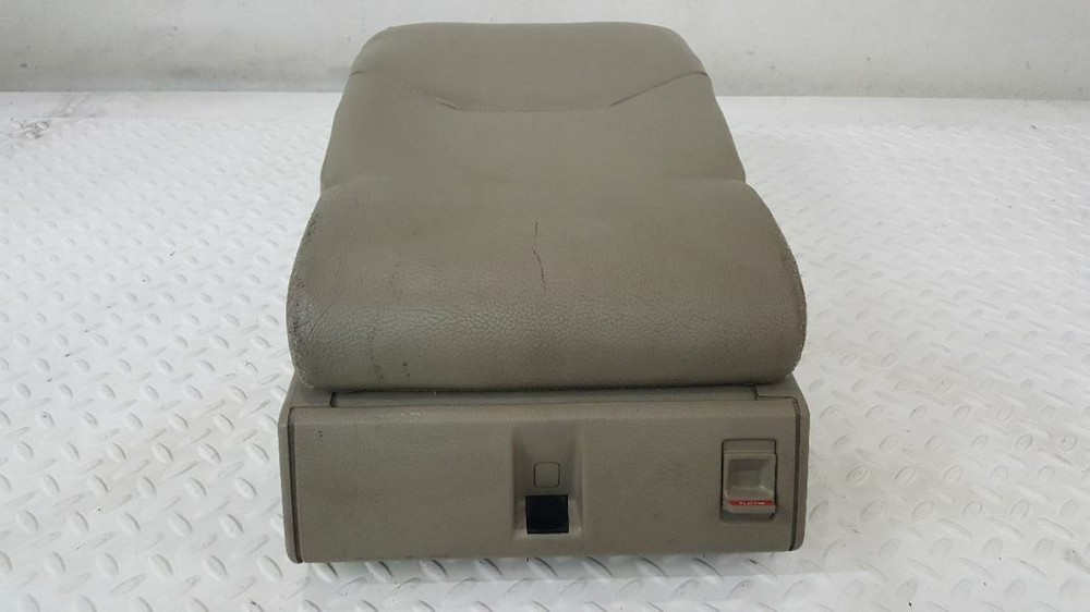 Rear Center Console And Middle Seat Back Pad C70 2001