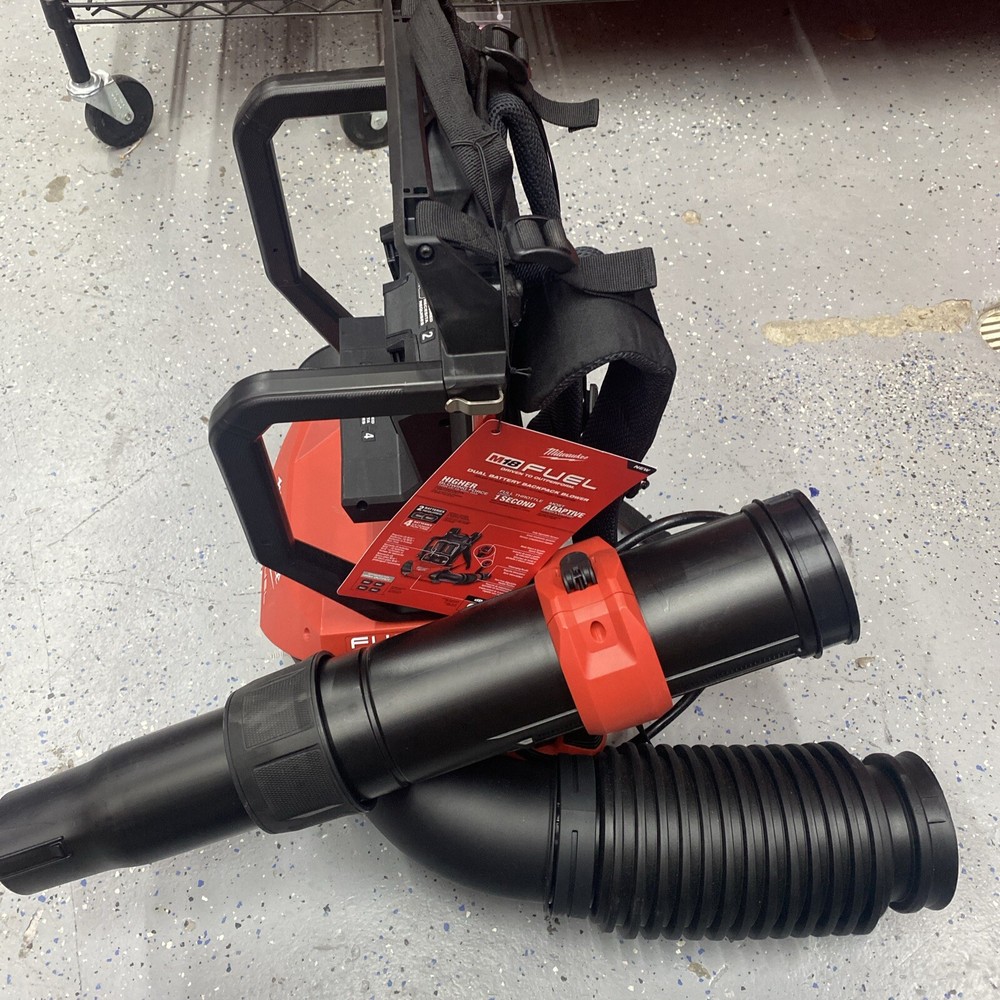 Milwaukee 3009-20 M18 FUEL 18V Four Battery Backpack Blower