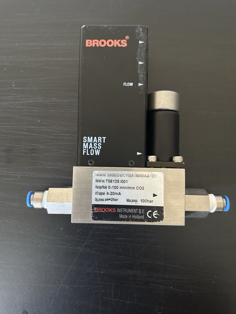 Brooks Mass Flow 5850S/BC1GA1BA0AA1B1