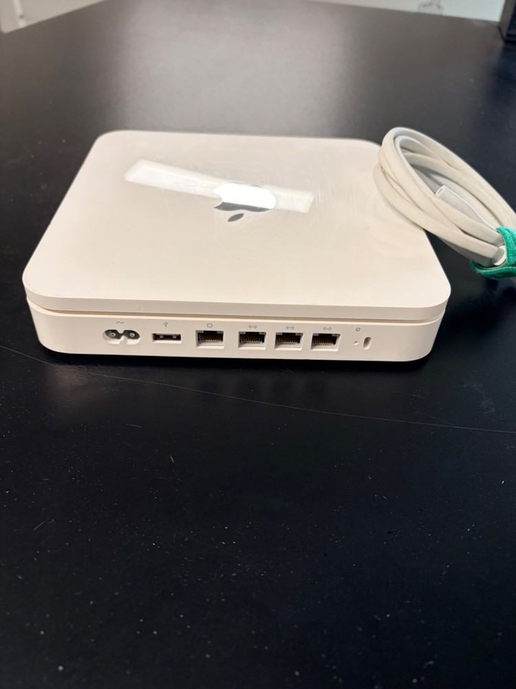 4th-generation version of the Apple Time Capsule