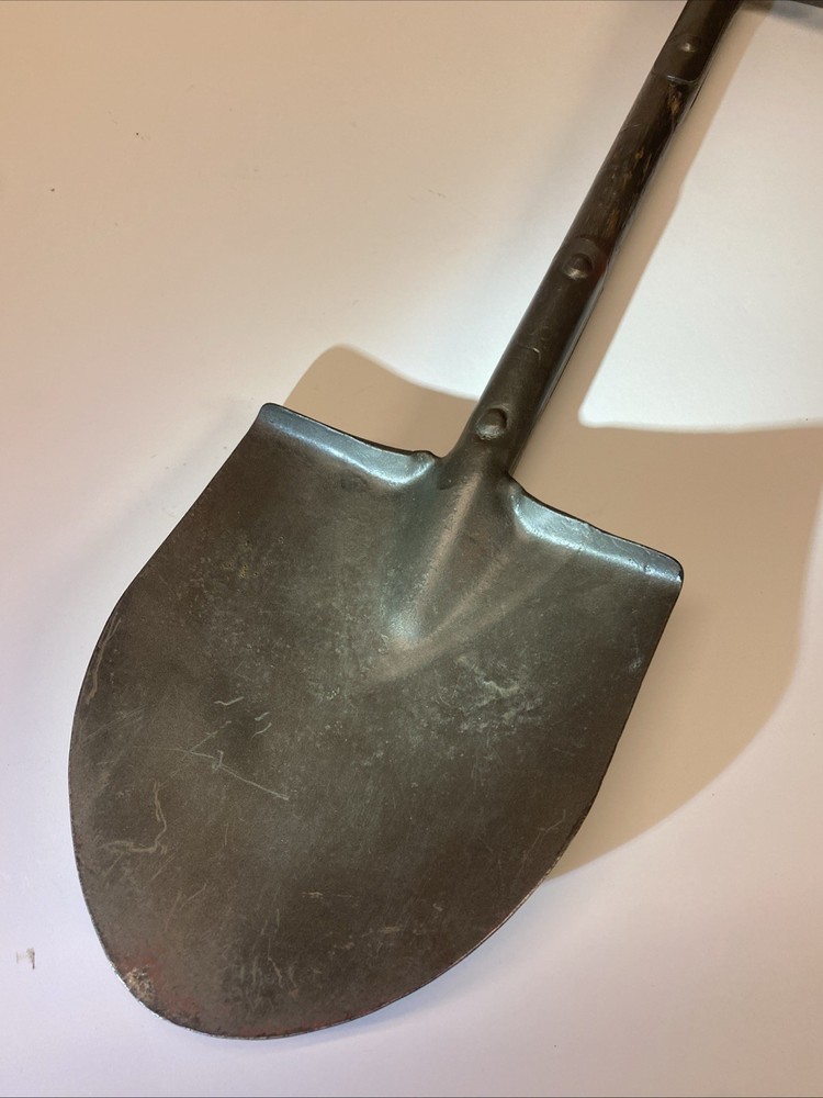 WWI Entrenching Shovel Model 1910 In Excellent Codition
