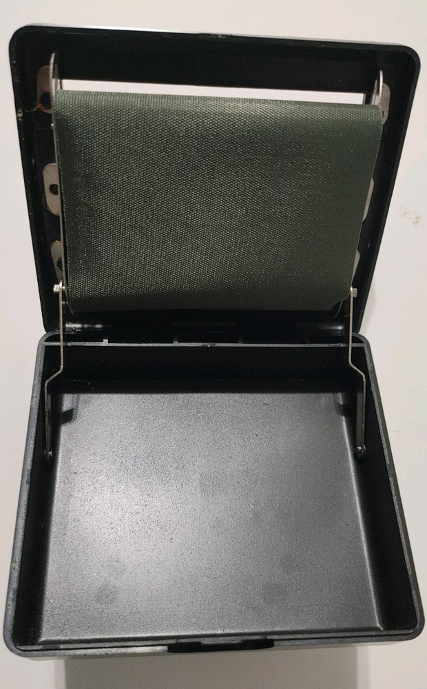 2006 Cigarette Roller Strong Box 'Dragon Lady'/New