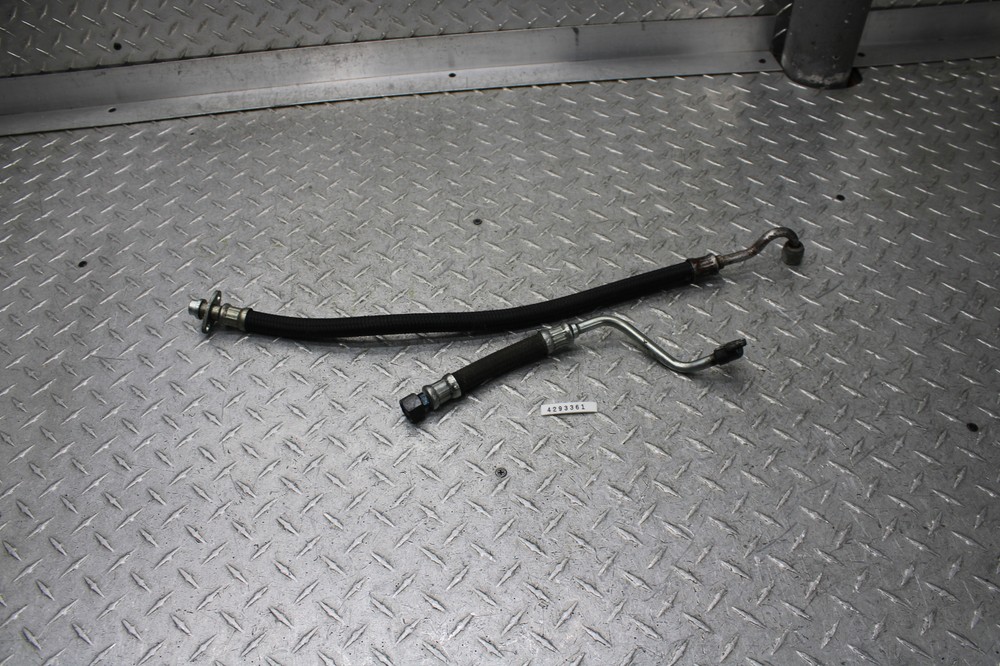 1982 YAMAHA XT550 ENGINE OIL LINES