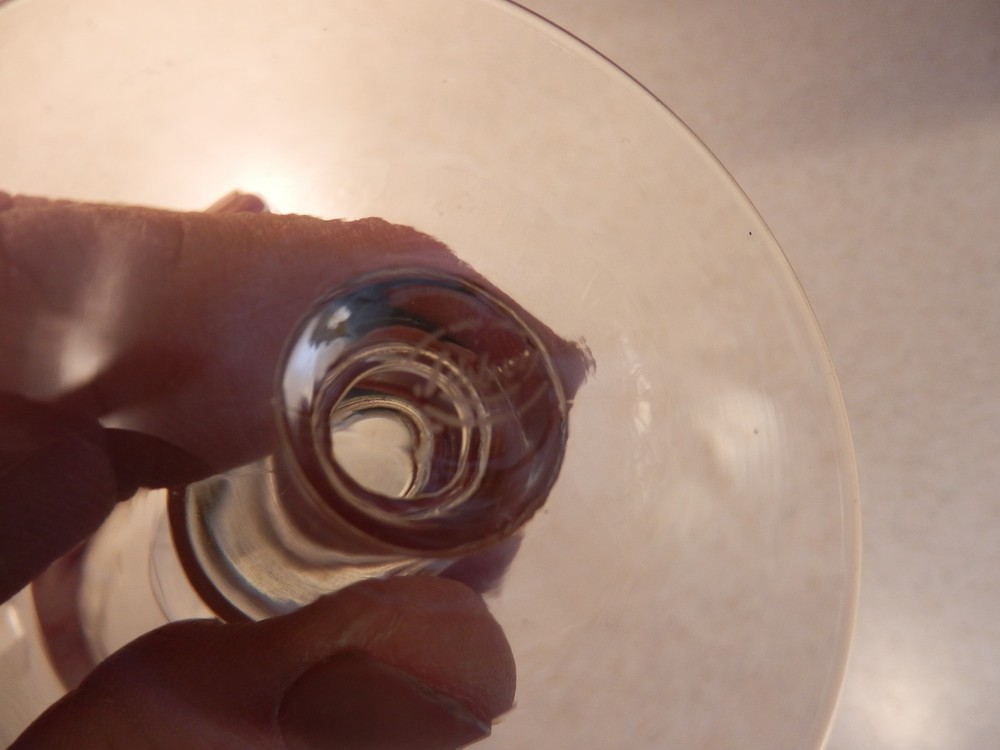 LIBBEY ROCK SHARPE GLASS RALEIGH PATTERN WINE STEM SIGNED 5"