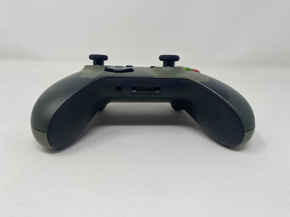 Microsoft Xbox One: Wireless Controller - Armed Forces 2 [USED - COMPLETE]