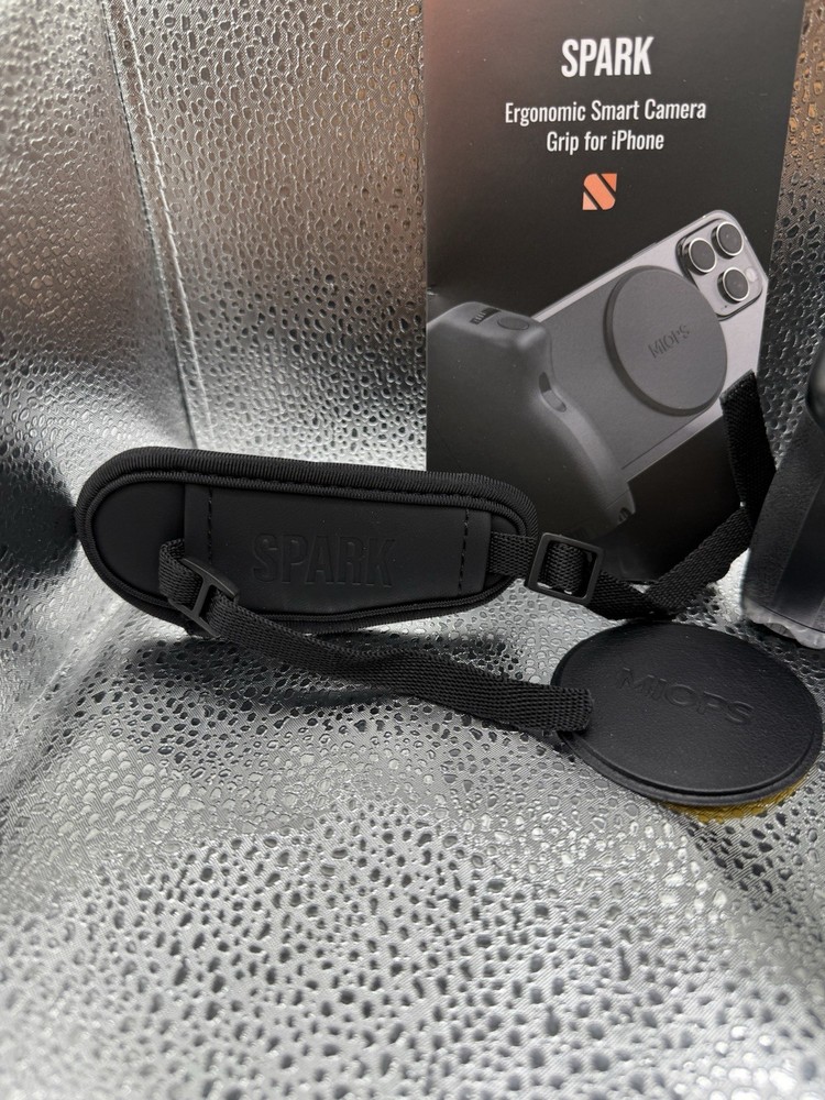 Miops spark camera Grip For iPhone With Case New, No Box