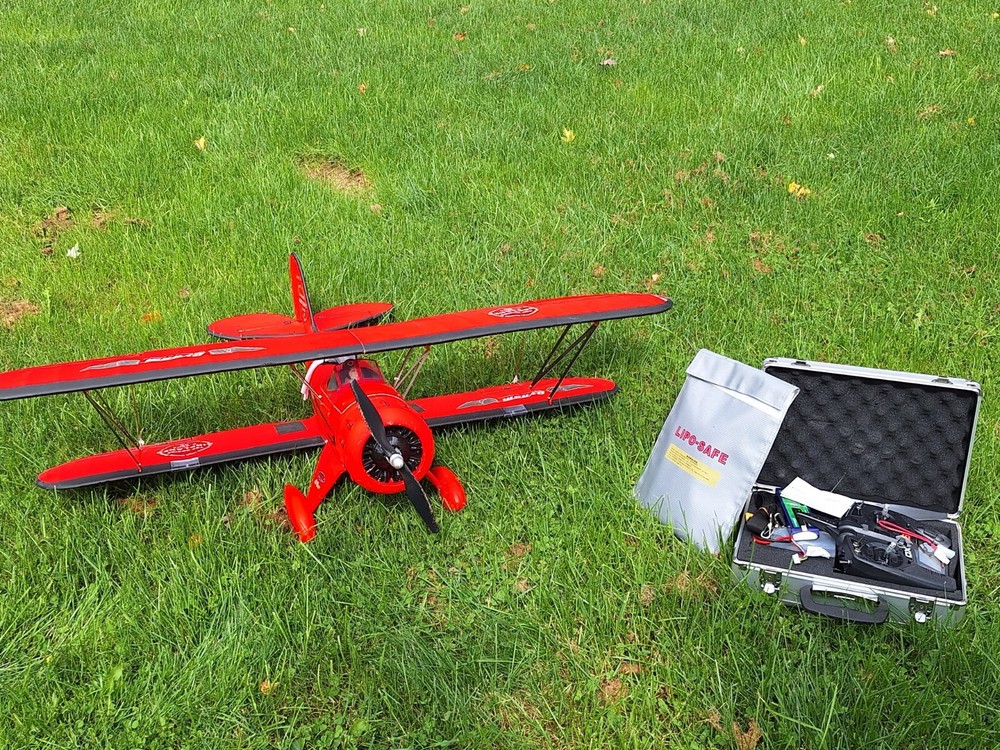 Dynam Waco Remote Control Biplane with Spektrum DX6e 6-Channel Transmitter 