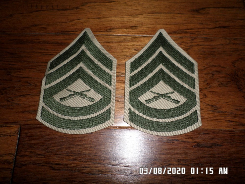 MARINE CORPS GUNNERY SERGEANT SHOULDER PATCHES SERVICE KHAKI UNIFORM CHEVRON
