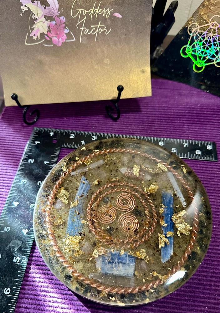 Medium Orgonite and Tensor Ring Charging plate
