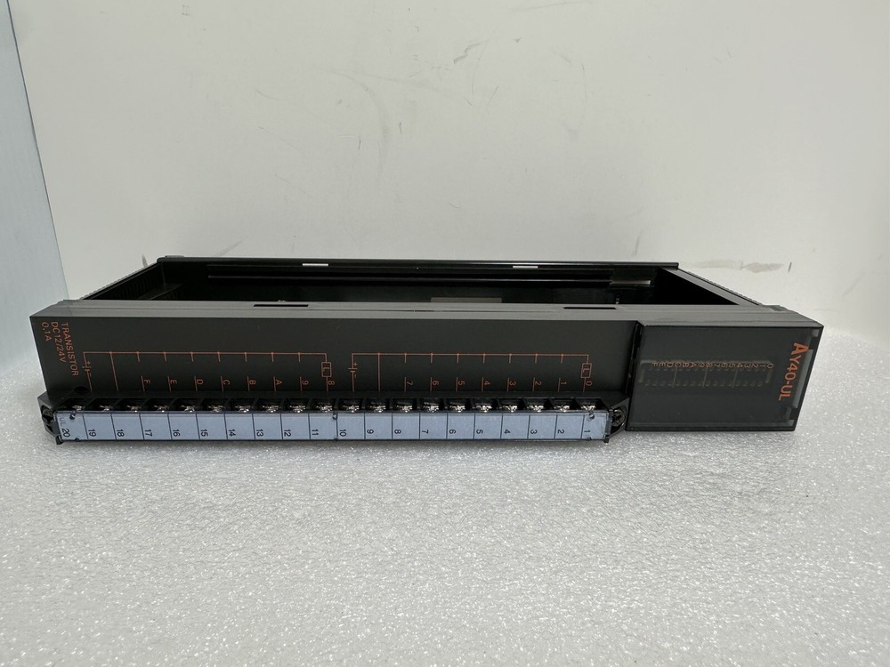 Mitsubishi AY40-UL PLC, Output Module, MELSEC, Programmable Controller