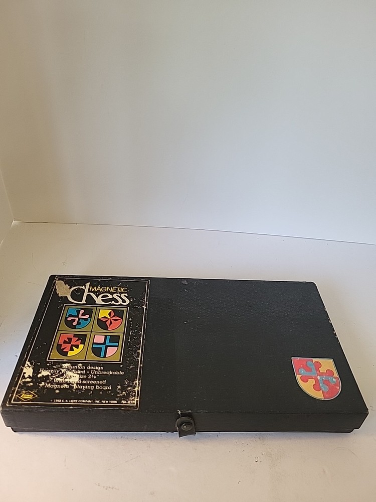 1968 E.S. Lowe Magnetic Chess Set No.815