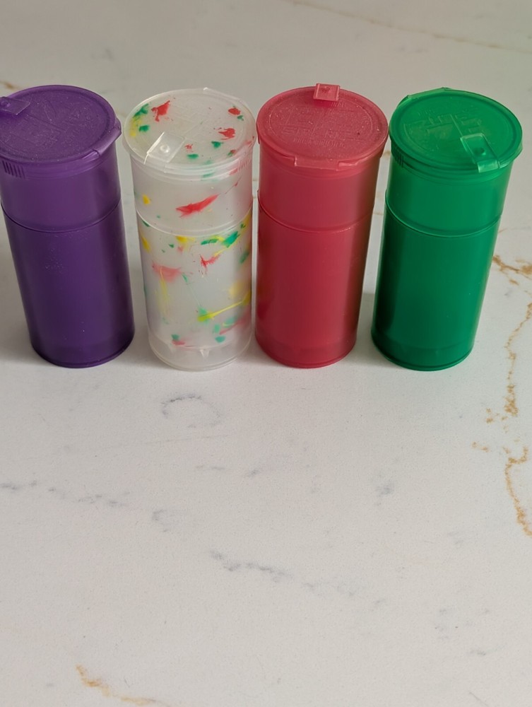 4 X EZ Splitz Container With Built In Grinder
