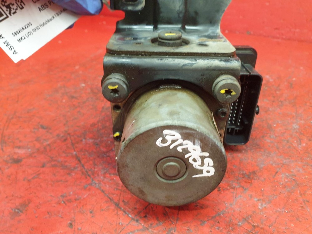KIA CEED ABS PUMP MODULATOR 2016 1.6L DIESEL D4FB