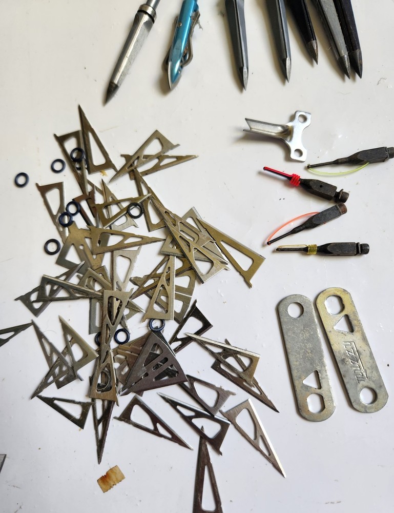 Mixed Broadhead Lot Muzzy & others
