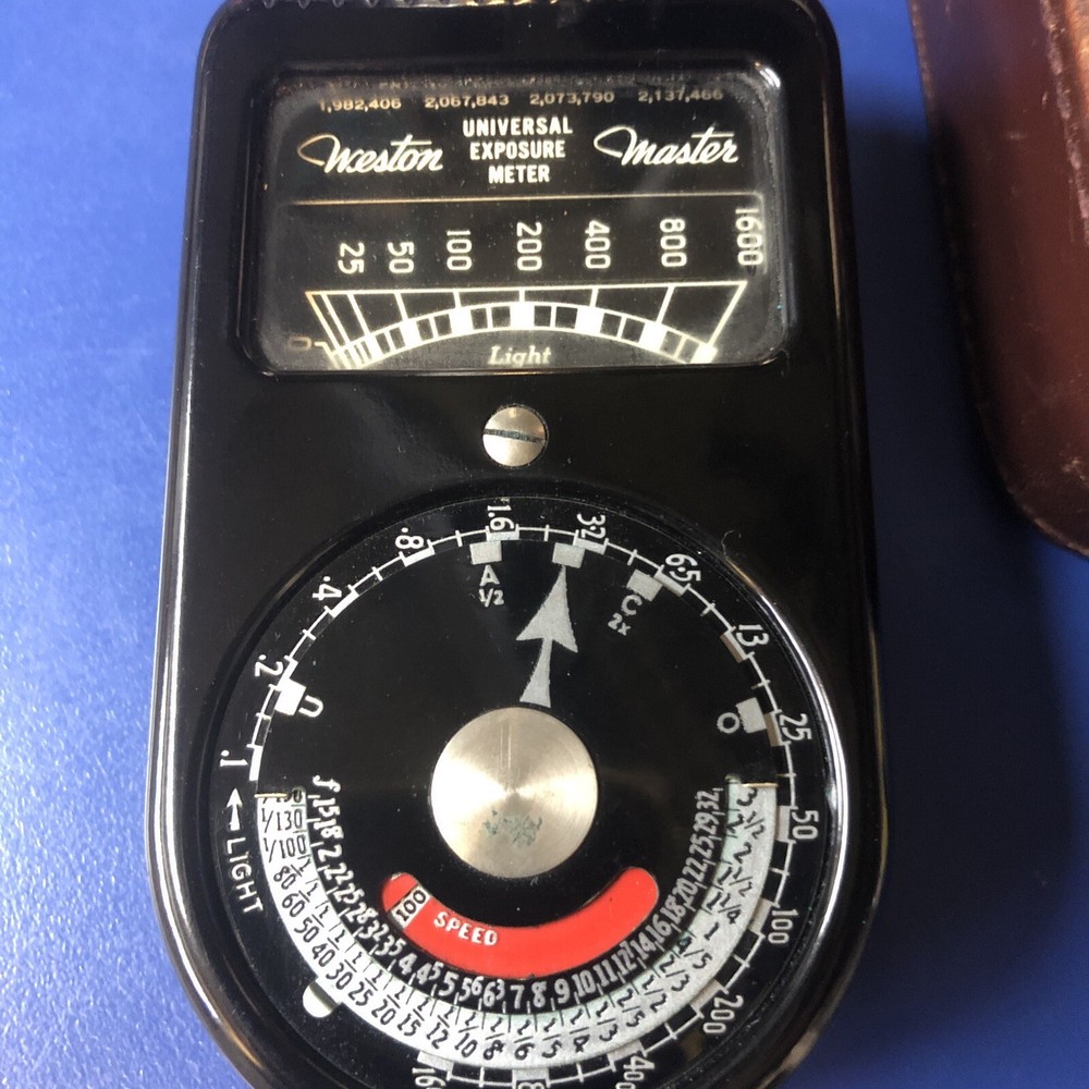 Weston Master Universal Exposure Light Meter Model 715 in Leather Case