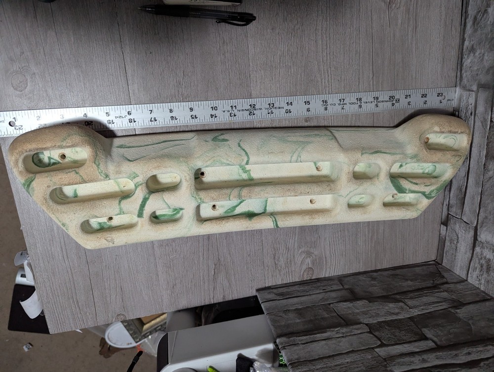 NO HARDWARE Metolius Project Training Board 23x6" Rock Climbing Simulator Hanger
